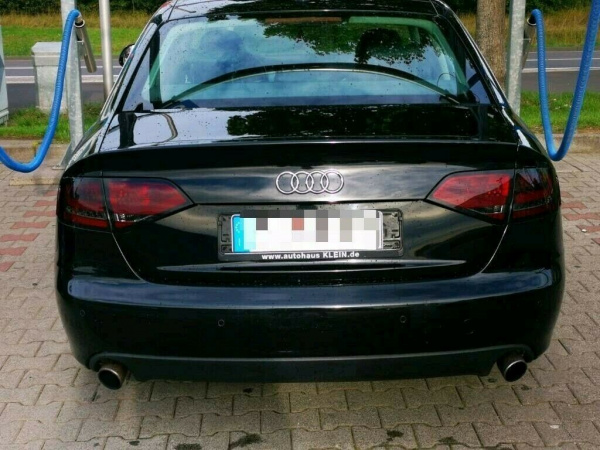 LED Lightbar Design Rückleuchten für Audi A4 B8 (8K) Limousine 08-11 rot/rauch